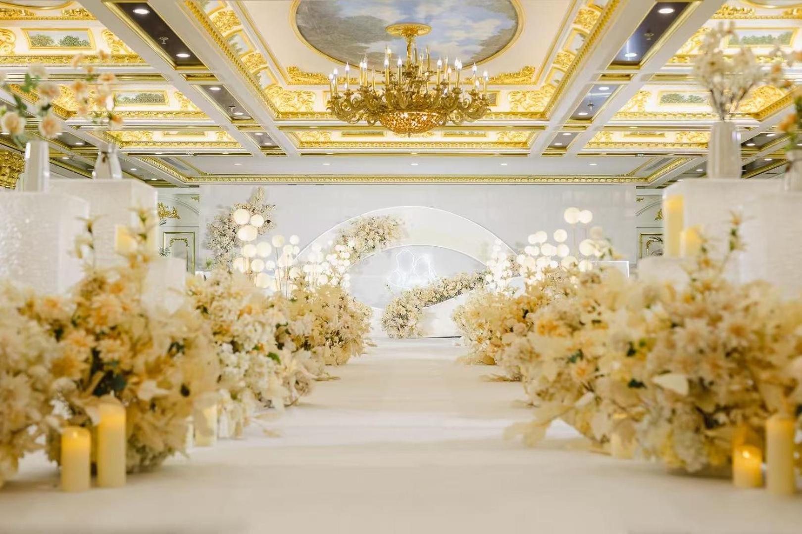 Grand Mercure Hotel Hualing Урумки Екстериор снимка